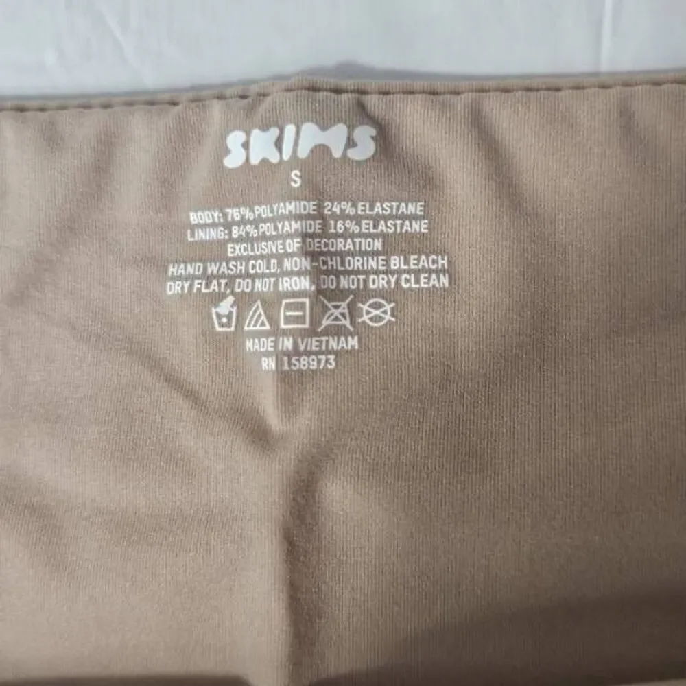SKIMS  BANDEAU BRA NWT‎